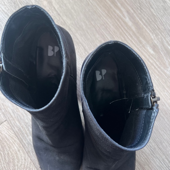BP Black Leather “Trolley” Zip Ankle Booties Chunky Heel Size 7 from Nordstrom - Picture 7 of 10